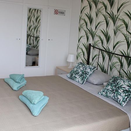 Mona Hause Hotel Athena Bagian luar foto